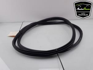 Used Rear door seal 4-door, right BMW 1 serie (F40) 118i 1.5 TwinPower 12V Price € 20,00 Margin scheme offered by AutoHam