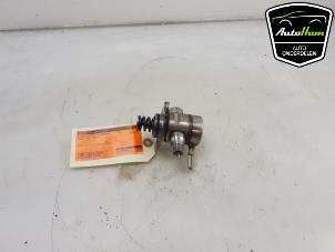 Used Mechanical fuel pump Seat Leon (5FB) 1.5 TSI 16V Price € 85,00 Margin scheme offered by AutoHam