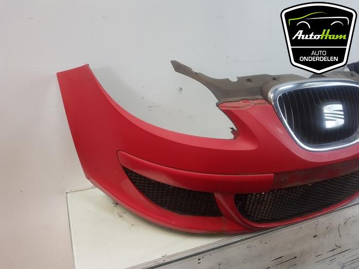 Front bumper from a Seat Altea (5P1) 1.6 2004