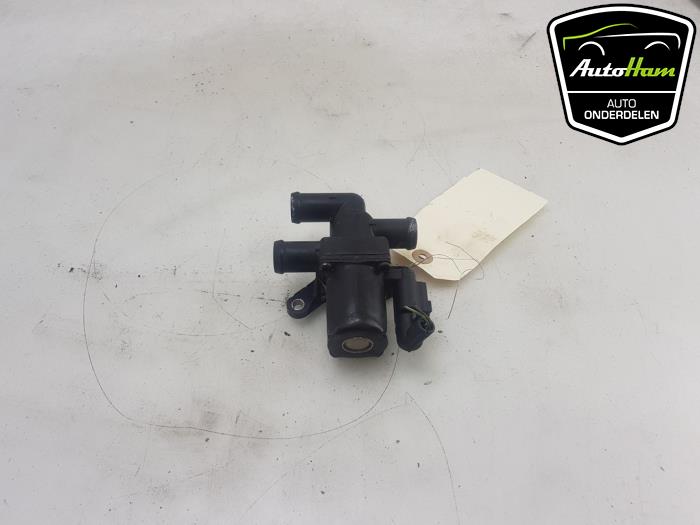 Begagnade Extra vattenpump Audi Q5 (FYB/FYG) 2.0 TFSI 16V Quattro Pris € 10,00 Marginaltabell erbjuds av AutoHam