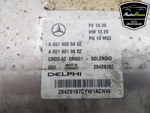 Używane Komputer sterowania silnika Mercedes B (W246,242) 1.8 B-200 CDI BlueEFFICIENCY 16V Cena € 200,00 Procedura marży oferowane przez AutoHam