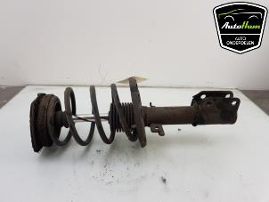 Used Fronts shock absorber, left Renault Megane III Grandtour (KZ) 1.5 dCi 110 Price € 30,00 Margin scheme offered by AutoHam