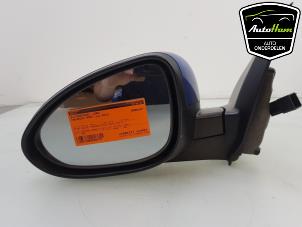 Used Wing mirror, left Chevrolet Aveo 1.3 D 16V Price € 75,00 Margin scheme offered by AutoHam