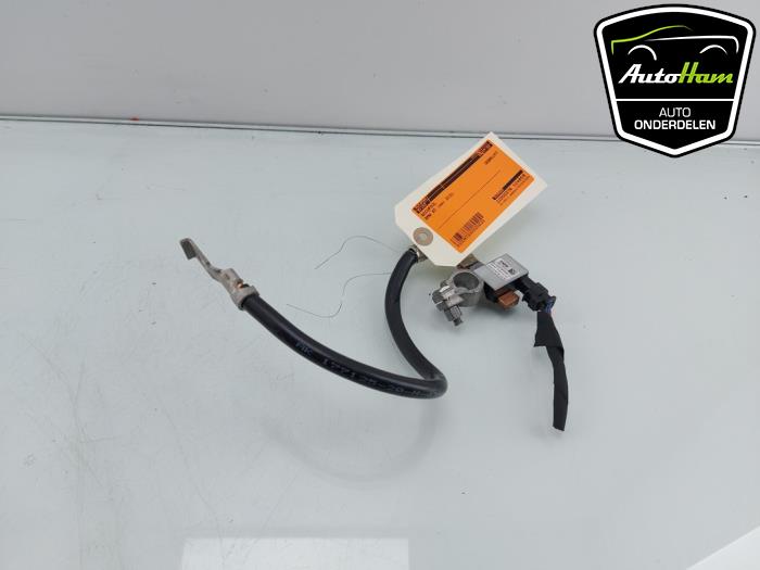 Gebrauchte Batteriepol BMW X5 (F15) xDrive 35d 3.0 24V Preis € 25,00 Margenregelung angeboten von AutoHam