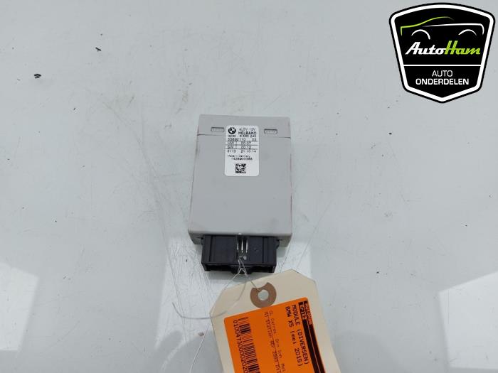 Module (miscellaneous) from a BMW X5 (F15) xDrive 30d 3.0 24V 2015