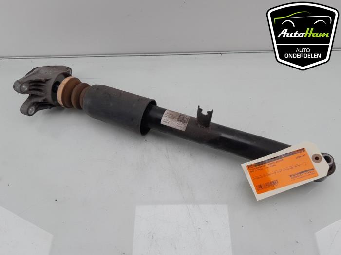 Rear shock absorber, right from a BMW 3 serie Touring (G21) 330i xDrive 2.0 TwinPower Turbo 16V 2020