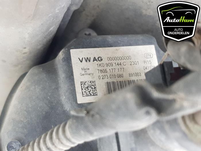 Power steering box Volkswagen Touran 1.4 16V TSI 140 1K1423055M VWAG