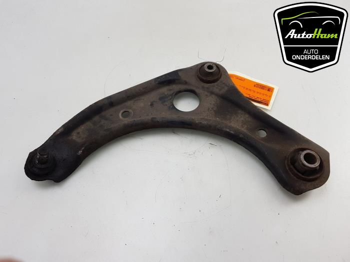Front wishbone, left from a Nissan Micra (K13) 1.2 12V 2011