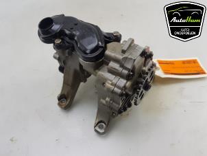 Used Oil pump BMW 3 serie (F30) 330e Price € 125,00 Margin scheme offered by AutoHam