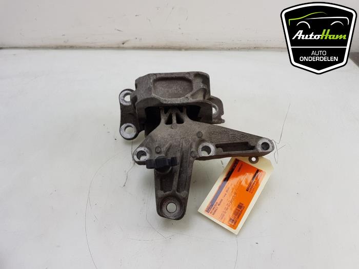 Used Engine mount Renault Megane III Grandtour (KZ) 1.5 dCi 110 Price € 35,00 Margin scheme offered by AutoHam