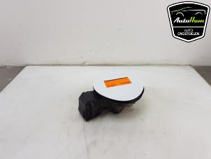 Used Tank cap cover Renault Clio V (RJAB) 1.6 E-Tech 140 16V Price on request offered by AutoHam