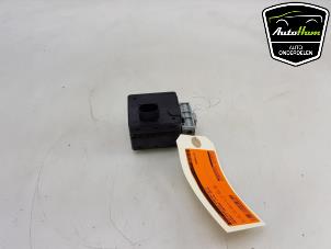 Used Electronic ignition key Renault Megane III Grandtour (KZ) 1.5 dCi 110 Price € 35,00 Margin scheme offered by AutoHam