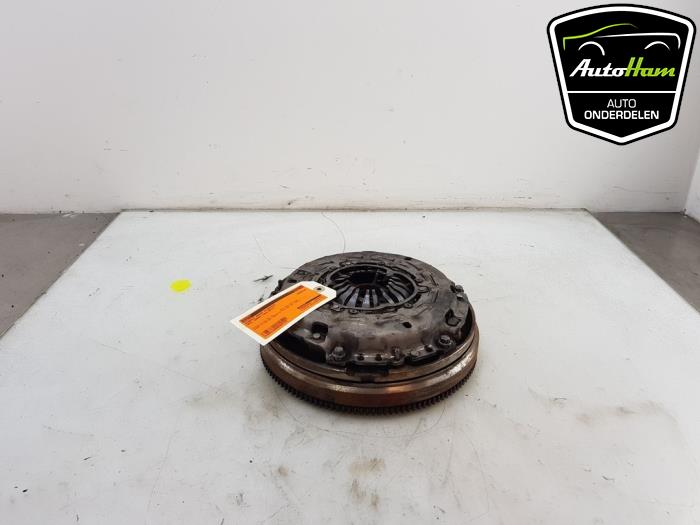 Dual mass flywheel Opel Corsa E 1.0 SIDI Turbo 12V - 9223223 B10XFT LUK