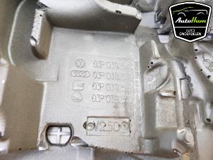 Used Engine protection panel Volkswagen Polo V (6R) 1.2 TDI 12V BlueMotion Price € 15,00 Margin scheme offered by AutoHam
