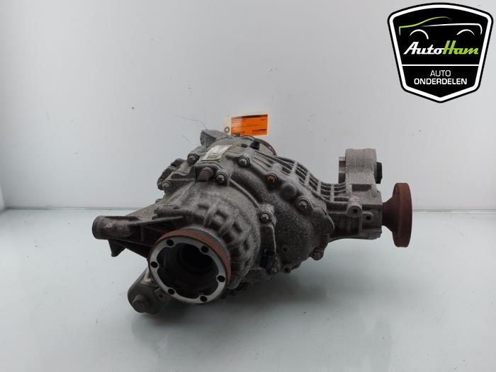 Rear differential from a Audi RS 4 Avant (B9) 2.9 V6 TFSI 24V 2019