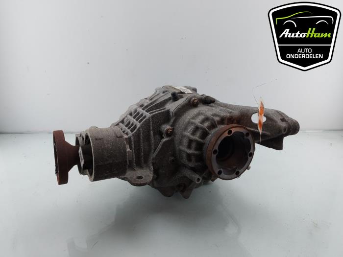 Rear differential from a Audi RS 4 Avant (B9) 2.9 V6 TFSI 24V 2019