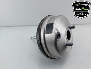 Servo frein d'un Audi RS 4 Avant (B9) 2.9 V6 TFSI 24V 2019