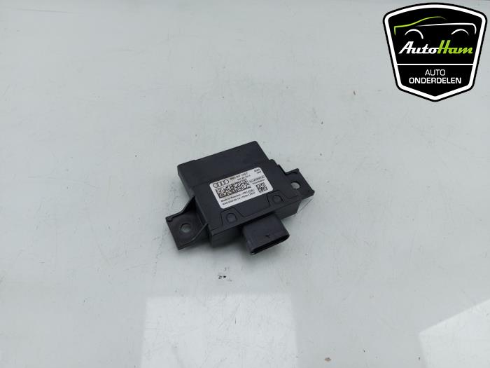 Używane Modul (rózne) Audi RS 4 Avant (B9) 2.9 V6 TFSI 24V Cena € 75,00 Procedura marży oferowane przez AutoHam