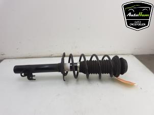Used Front shock absorber, right Toyota Aygo (B40) 1.0 12V VVT-i Price € 40,00 Margin scheme offered by AutoHam