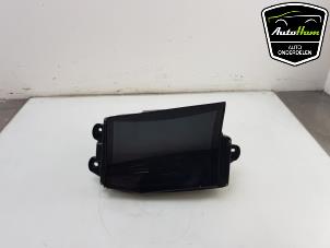 Used Head-up display Nissan Qashqai (J12) 1.3 DIG-T MHEV 16V Price on request offered by AutoHam