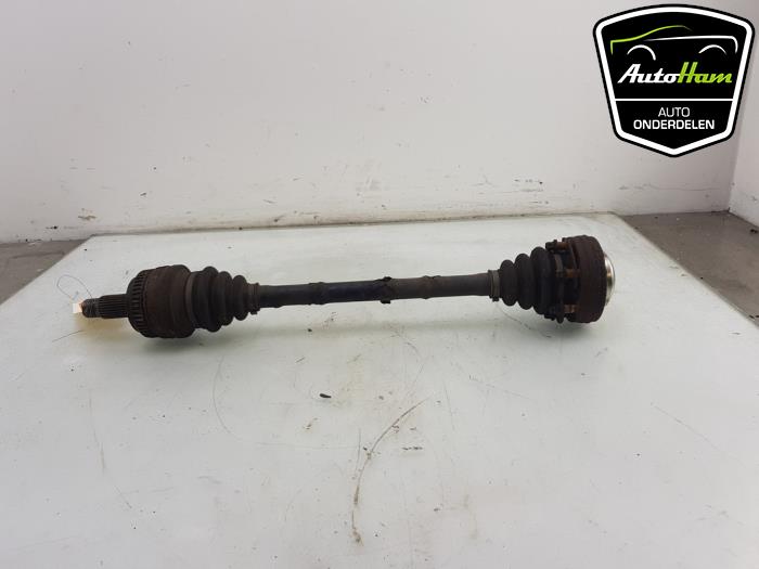 Drive shaft, rear left from a BMW 3 serie (E90) 320d 16V 2007