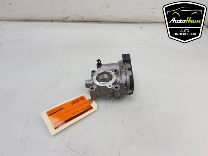 Usagé Boitier papillon Nissan Qashqai (J12) 1.3 DIG-T MHEV 16V Prix € 25,00 Règlement à la marge proposé par AutoHam