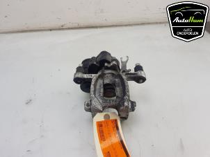 Used Rear brake calliper, right BMW 1 serie (F40) 118i 1.5 TwinPower 12V Price € 75,00 Margin scheme offered by AutoHam