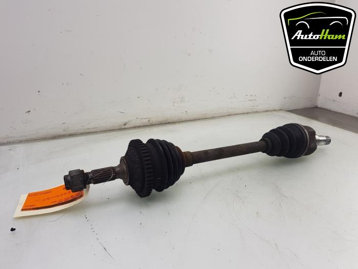 Front drive shaft, left from a Peugeot 206+ (2L/M) 1.4 XS 2010