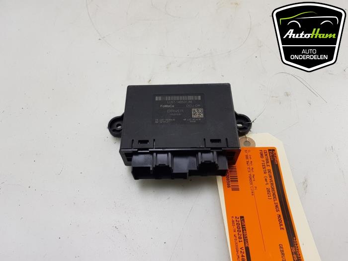 Central door locking module from a Ford Fiesta Active 1.0 EcoBoost 12V Hybrid 125 2021