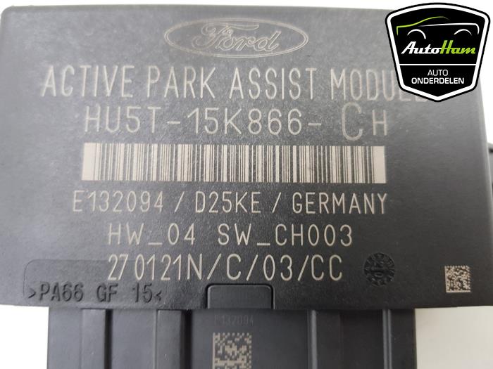 Module PDC d'un Ford Fiesta Active 1.0 EcoBoost 12V Hybrid 125 2021