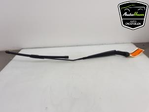 Used Front wiper arm Audi A3 Limousine (8YS) 1.0 30 TFSI 12V Mild Hybrid Price € 10,00 Margin scheme offered by AutoHam