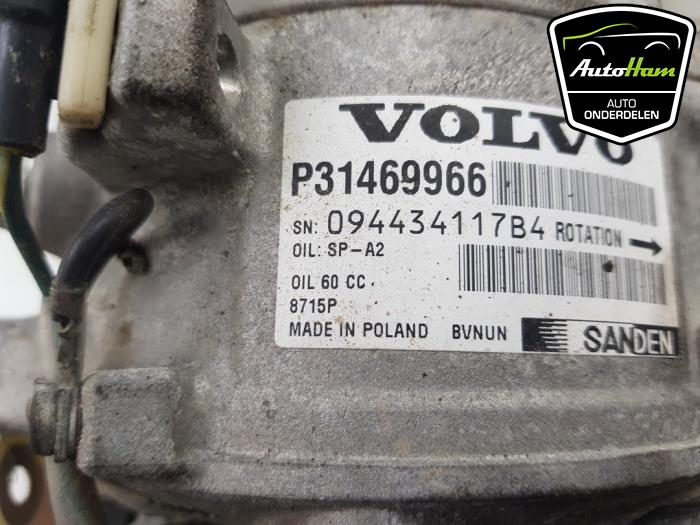 Klimapumpe van een Volvo V40 (MV) 2.0 D3 16V 2018
