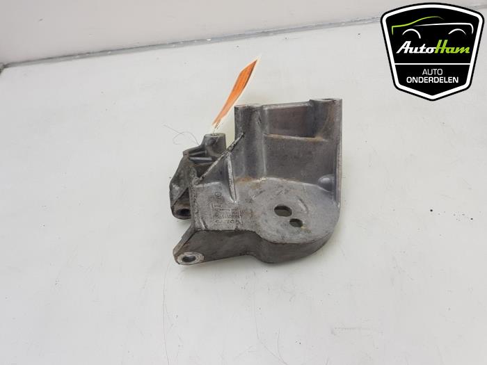Used Engine mount Volvo V40 (MV) 2.0 D3 16V Price € 20,00 Margin scheme offered by AutoHam