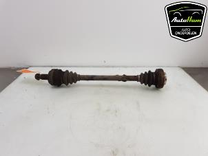 Used Drive shaft, rear left BMW 3 serie (E92) 320i 16V Price € 50,00 Margin scheme offered by AutoHam