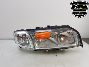 Used Headlight, right Volvo S80 (TR/TS) 2.4 SE 20V 170 Price € 75,00 Margin scheme offered by AutoHam