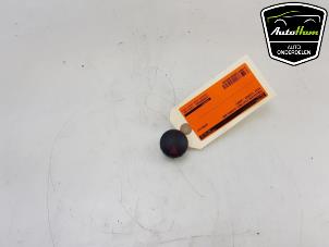 Usagé Bouton de warning Mini Mini (R56) 1.6 16V Cooper S Prix € 5,00 Règlement à la marge proposé par AutoHam