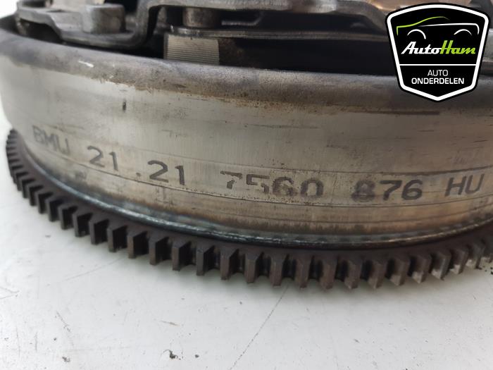Dual mass flywheel from a BMW 1 serie (E81) 116i 2.0 16V 2010