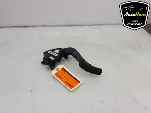 Used Accelerator pedal Renault Megane IV Estate (RFBK) 1.5 Energy dCi 110 Price € 40,00 Margin scheme offered by AutoHam