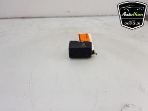 Used Electronic ignition key Renault Megane IV Estate (RFBK) 1.5 Energy dCi 110 Price on request offered by AutoHam