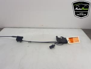 Used Bonnet lock mechanism Seat Ibiza V (KJB) 1.0 TSI 12V Price € 20,00 Margin scheme offered by AutoHam