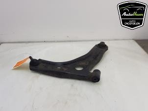 Used Front wishbone, right Peugeot 108 1.0 12V Price € 40,00 Margin scheme offered by AutoHam