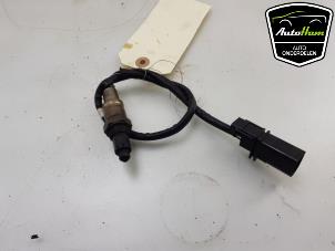 Lambda probe from a Volkswagen Polo VI (AW1) 1.0 MPI 12V 2019