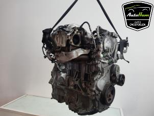 Motor van een Renault Clio IV (5R) 1.6 Turbo 16V RS 200 EDC 2014