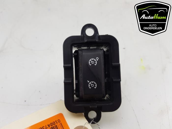 Cruise control switch from a Renault Megane III Grandtour (KZ) 1.6 16V 2009