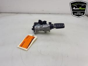 Used Ignition lock + key Volkswagen Polo VI (AW1) 1.0 MPI 12V Price € 50,00 Margin scheme offered by AutoHam