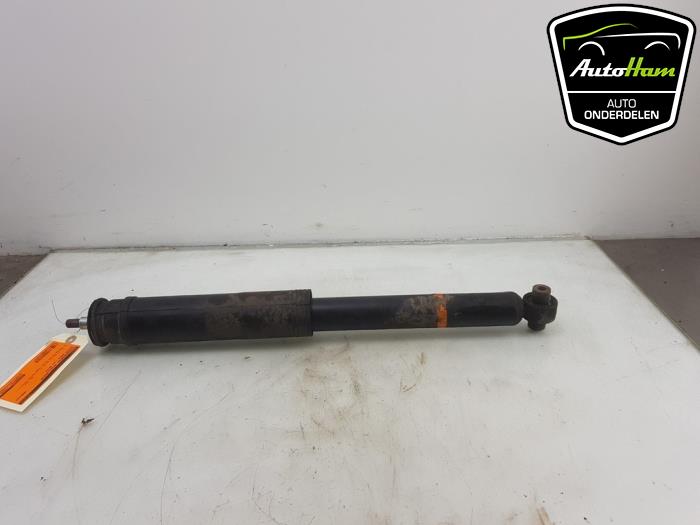 Rear shock absorber, right from a Toyota Auris (E18) 1.8 16V Hybrid 2013