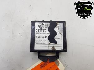 Używane Modul alarmu Audi A4 Cabriolet (B6) 1.8 T 20V Cena € 35,00 Procedura marży oferowane przez AutoHam