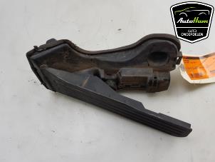 Used Accelerator pedal Volkswagen Caddy IV 2.0 TDI 75 Price € 30,00 Margin scheme offered by AutoHam