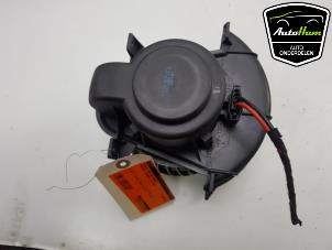 Used Heating and ventilation fan motor Porsche Cayenne (9PA) 3.2 V6 24V Price € 50,00 Margin scheme offered by AutoHam