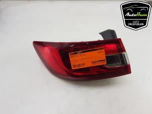 Used Taillight, left Renault Clio IV (5R) 1.2 16V Price € 20,00 Margin scheme offered by AutoHam